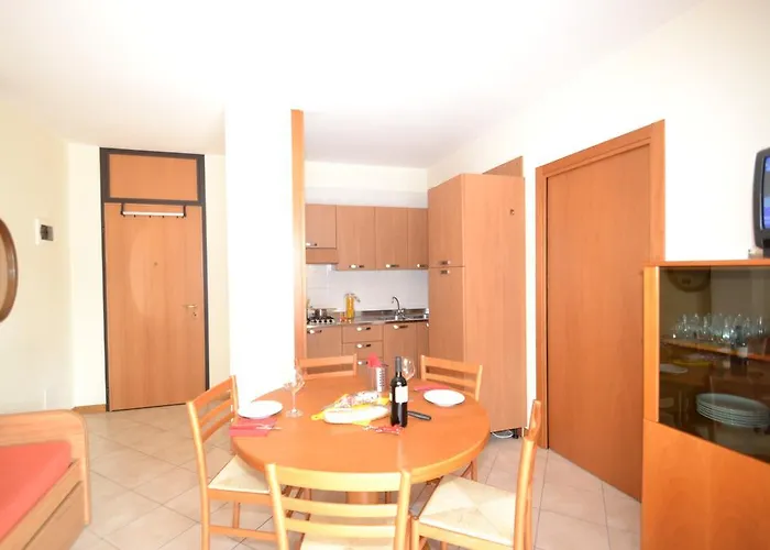 Orchidea Apartment *